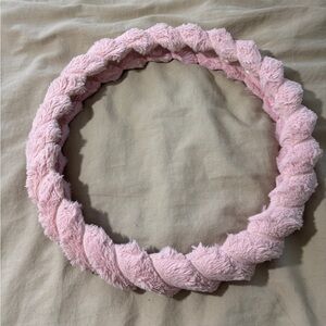 Fluffy pink steering wheel cover